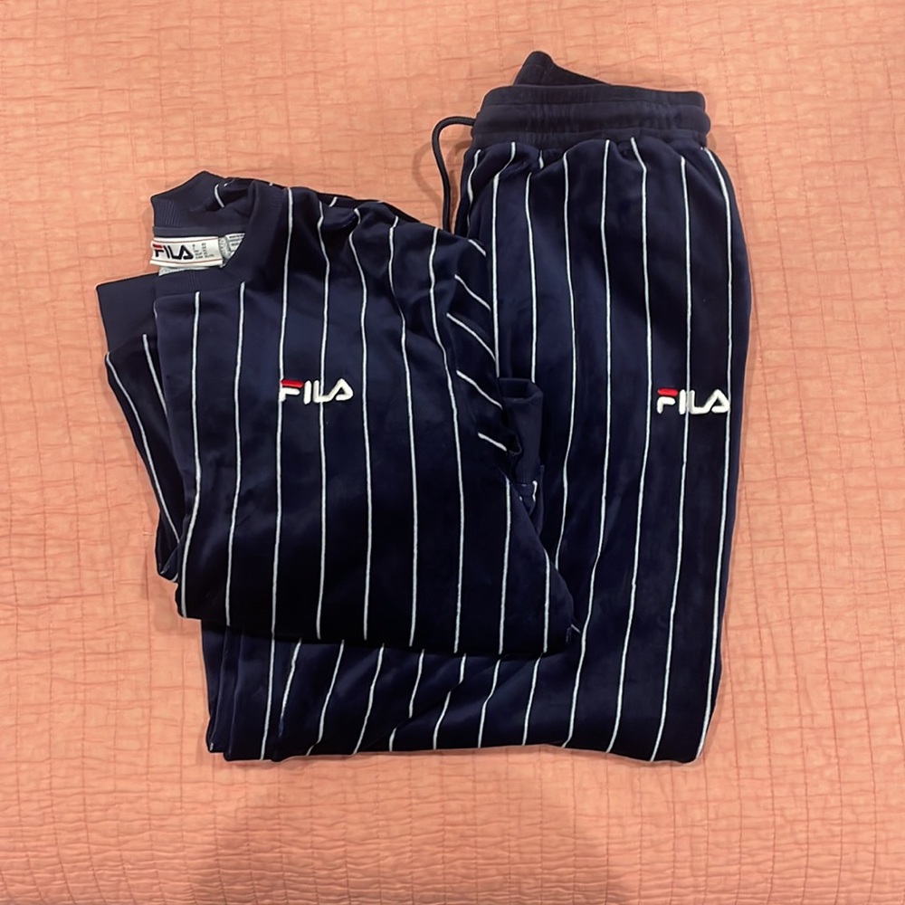 Fila velour sweatsuit!